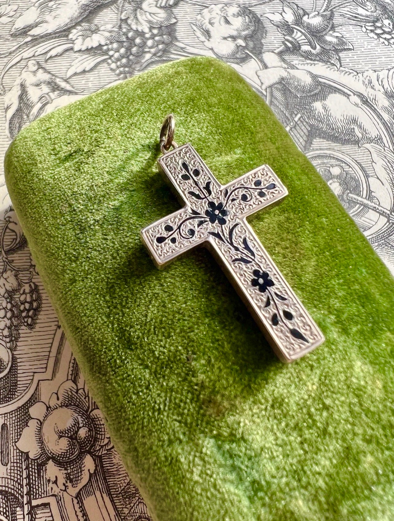 ANTIQUE • Victorian 10k Yellow Gold Taille D’Epargne Enamel Cross Pendant Charm