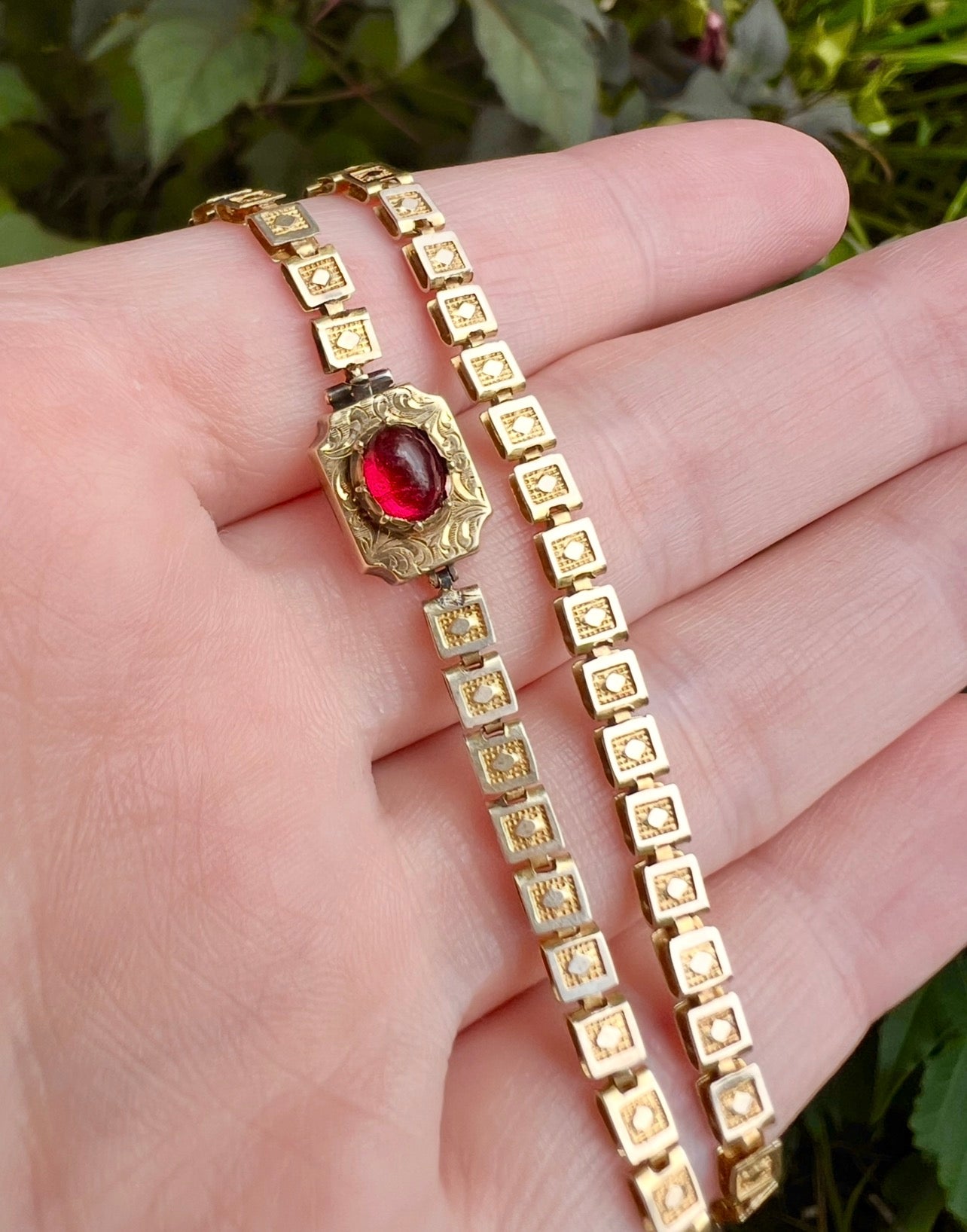 ANTIQUE • Victorian 10k Yellow Gold Book Chain Necklace w/ Foiled Garnet Paste Clasp