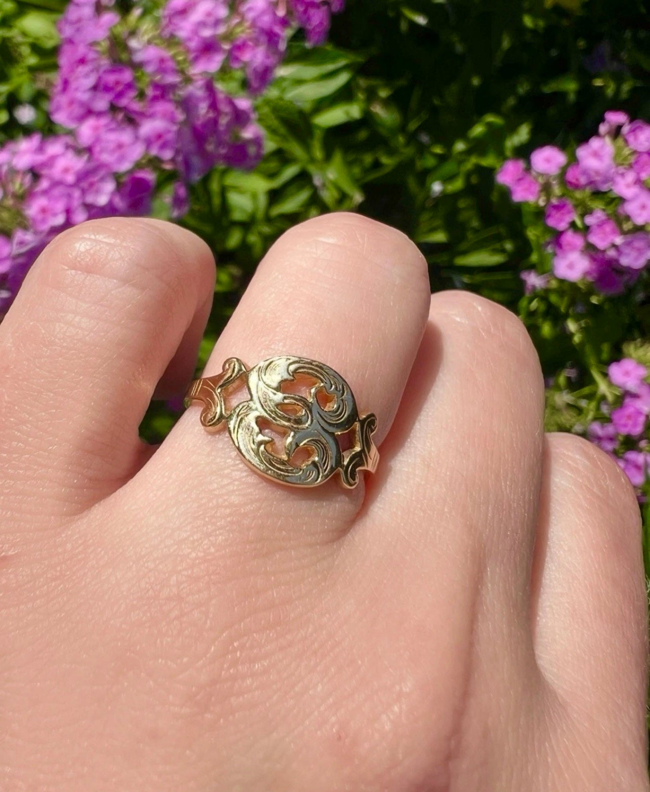 ANTIQUE • Art Deco 14k Engraved “E” Initial Ring Sz. 6.25