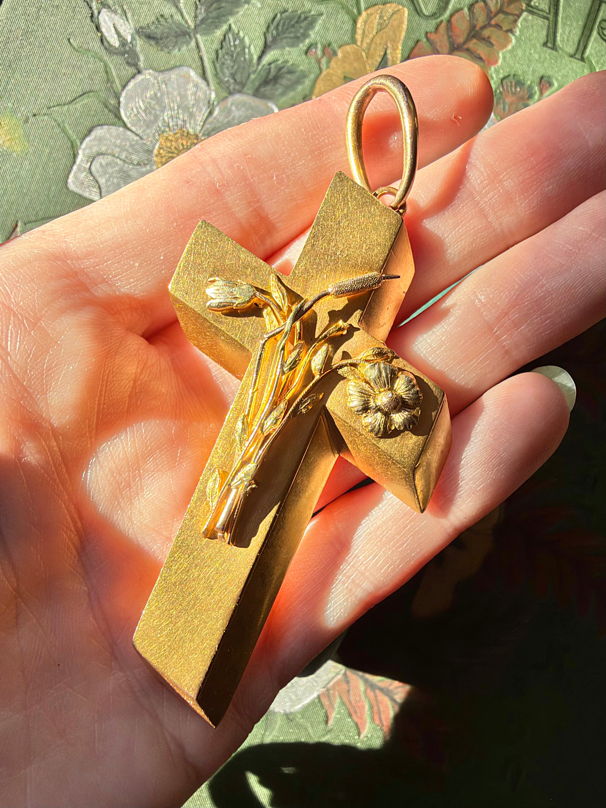 ANTIQUE • Victorian 14k Tri-Colored Gold Trompe-L’oeil 3D Perspective Cross Pendant