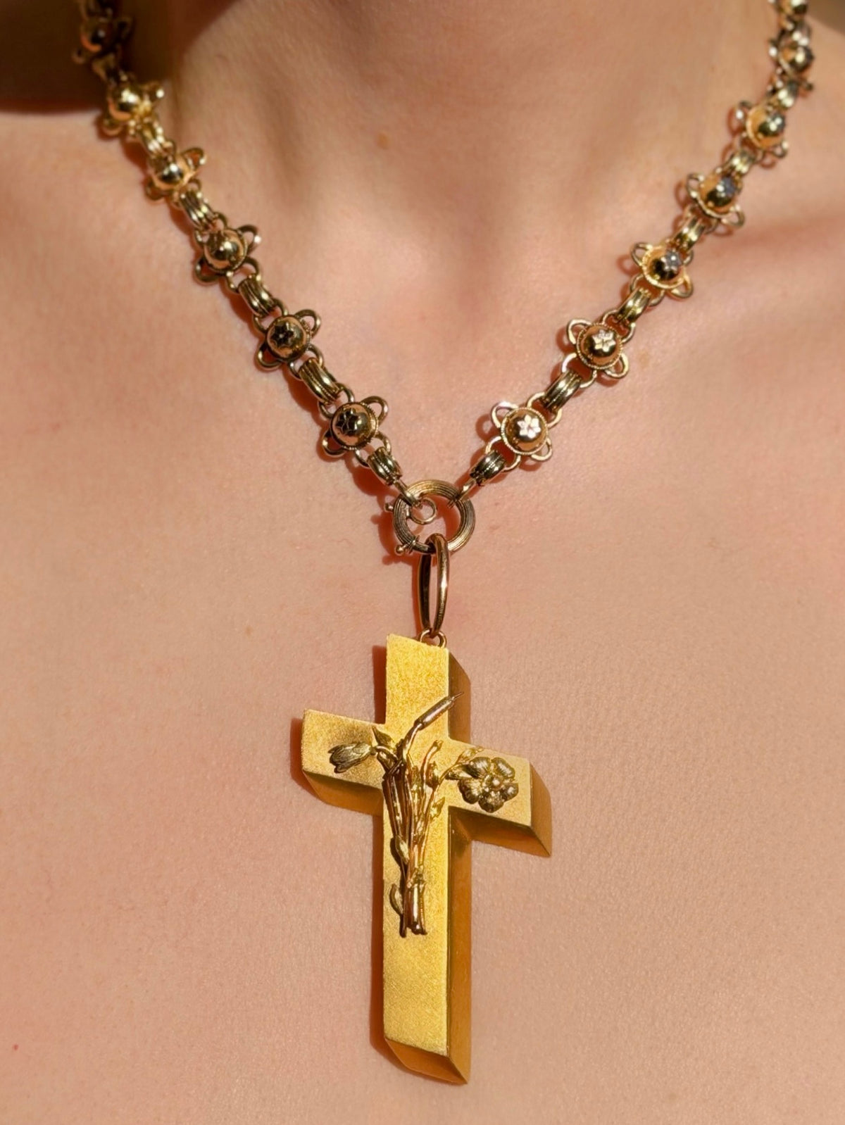 ANTIQUE • Victorian 14k Tri-Colored Gold Trompe-L’oeil 3D Perspective Cross Pendant