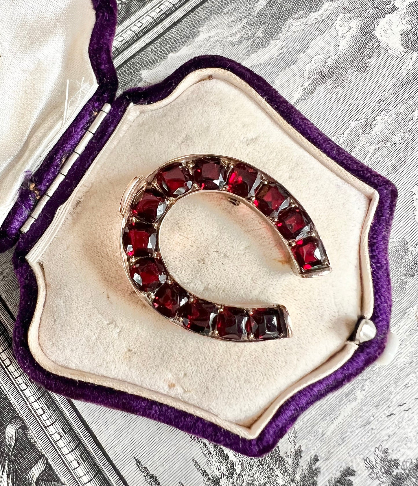 ANTIQUE • Victorian Low Karat Rosy Gold w/ Faceted Garnets Horseshoe Brooch