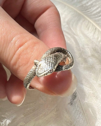 ANTIQUE • Victorian Sterling Silver Snake Ring w/ Garnet Eyes