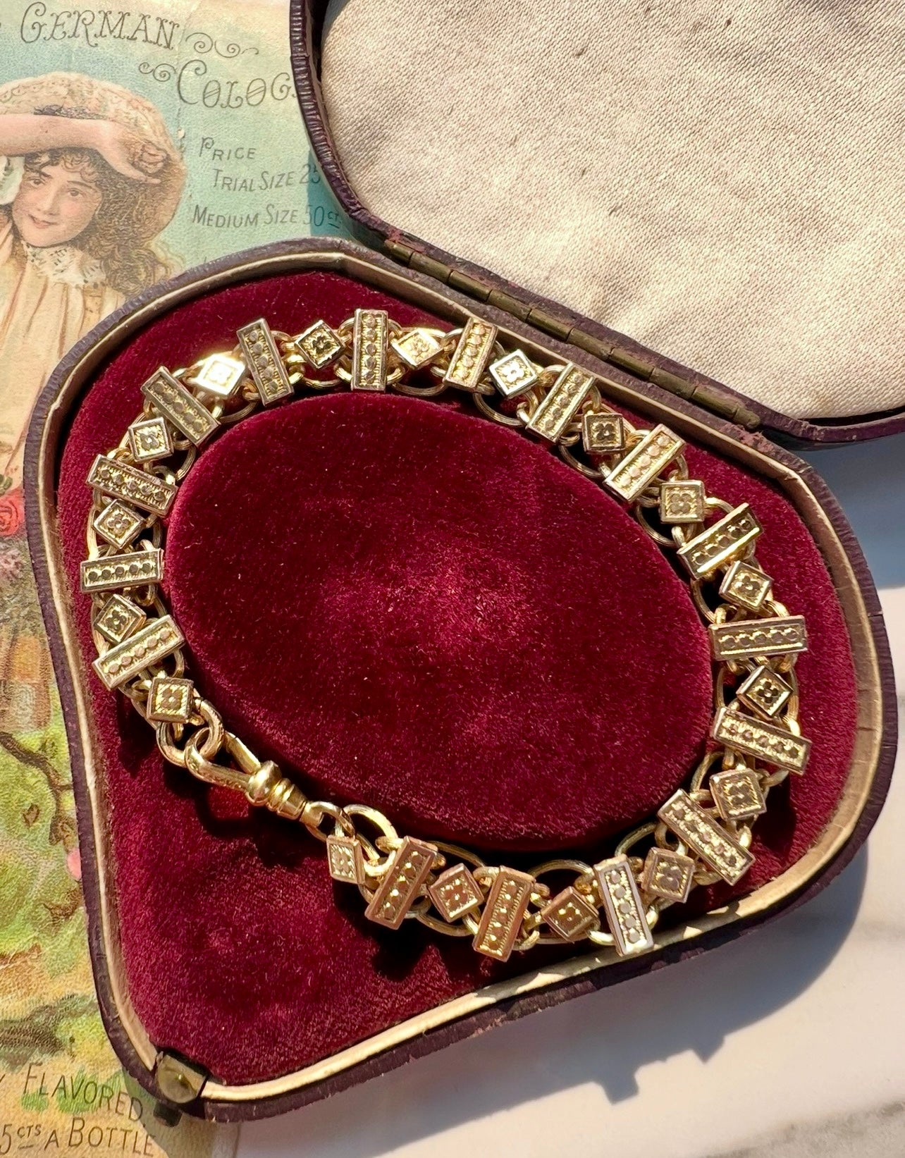 ANTIQUE • Victorian 14k Rolled-Gold Flower Motif Book Chain Bracelet