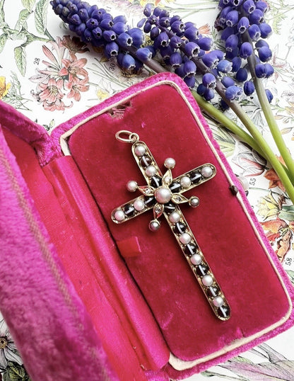 ANTIQUE • Victorian 14k Gold Banded Agate, Pearl & Rosecut Diamond Cross Pendant