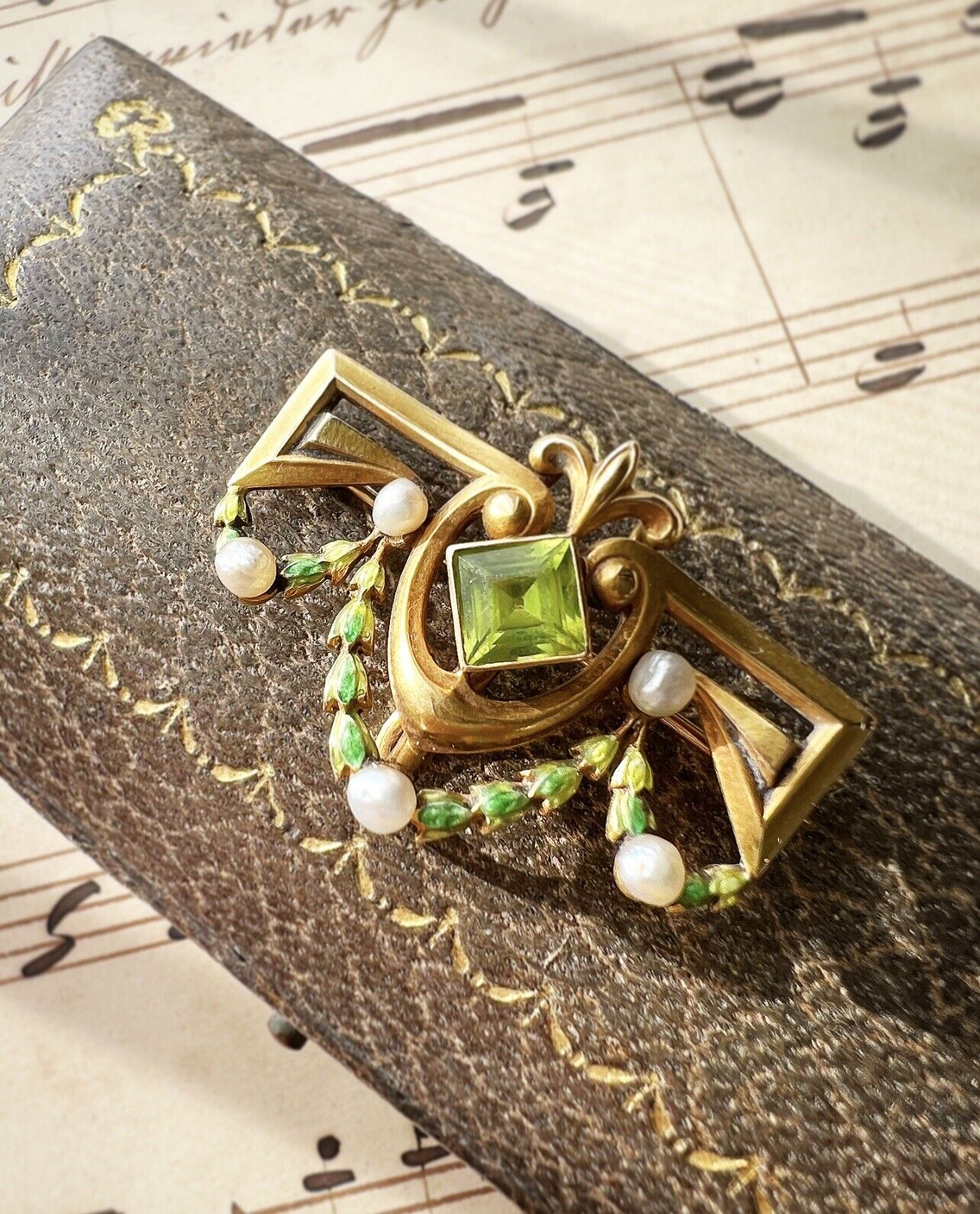 ANTIQUE • Art Nouveau Whiteside & Blank Co. 14k Gold Enamel w/ Peridot & Sea Pearl Brooch Pendant