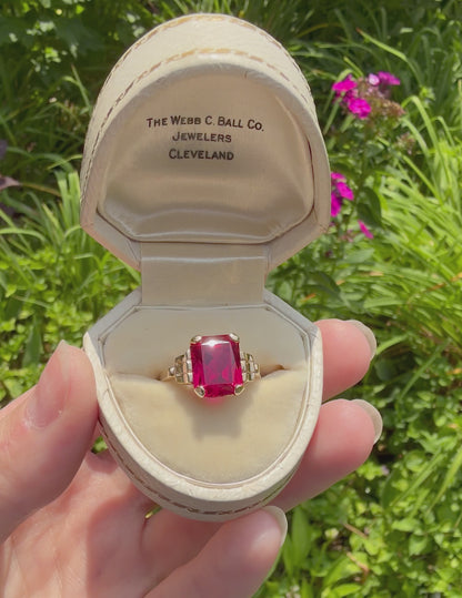 VINTAGE • Retro 10k Yellow Gold w/ Vibrant Fuchsia Synthetic Ruby Ring